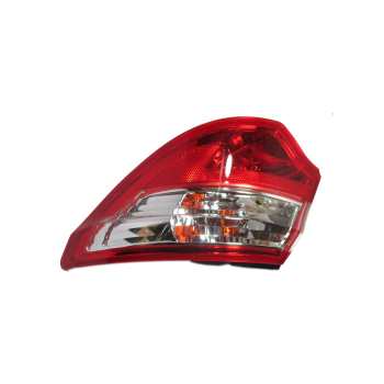 خطر عقب چپ روی گلگیر چانگان CS35     