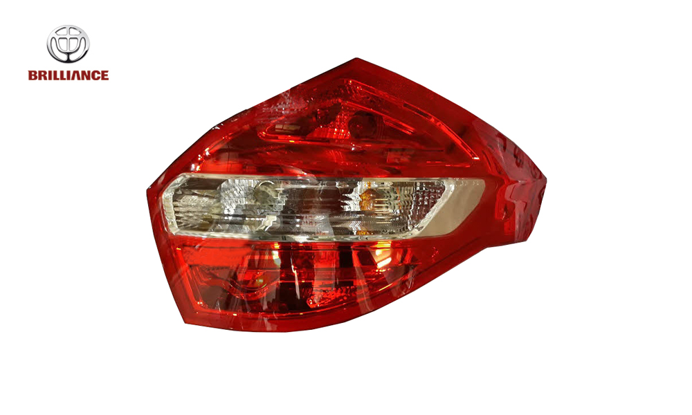 خطر عقب راست برلیانس 320